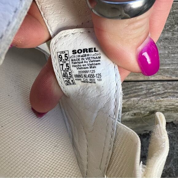 Sorel KINETIC IMPACT II SLING LOW SANDALS white neon highlighter yellow 9.5 - Picture 7 of 7